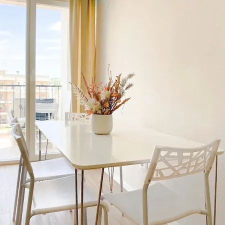 Premium Riviera Apartment- Ac,parking,comfort Lejlighed